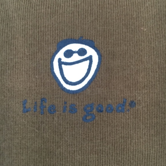 Cute Brown “Life is Good” Flip-Flops Tee - Picture 5 of 8